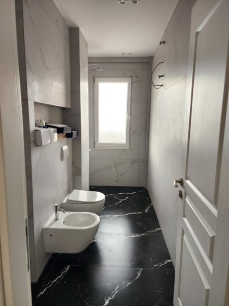 🌟Shitet Apartament Absolutisht Perfekt 2+1+2Wc & 2 Ballkone ( 📍Residenca Mirabella  - Xhamllik ) Me Garazhd -1 Përfshirë në çmim 🔥 108.86 m²✨Cmimi : 223K