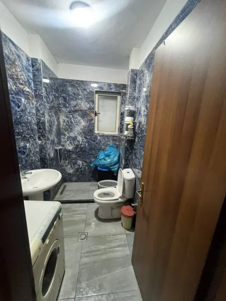 Durres, jepet me qera apartament 1+1 Kati 3, 69 m² 300 € (shkembi kavaja)