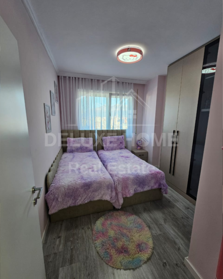Tirane, jepet me qera apartament 2+1 Kati 6, 96 m² 650 € 
