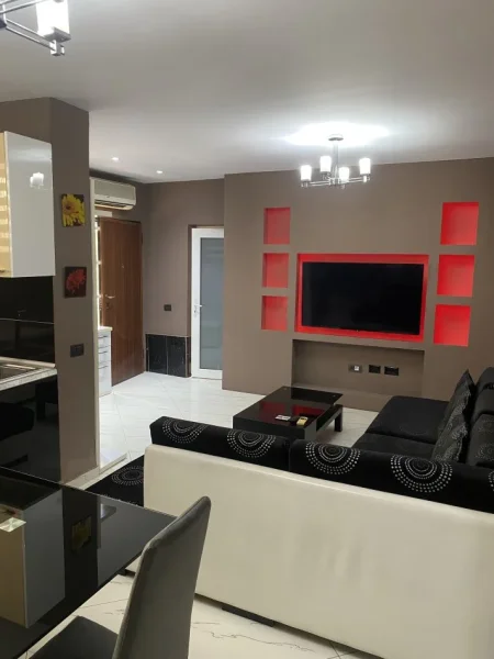 Tirane, shitet apartament 2+1 Kati 1, 83 m² 155.000 € (Prane AZHBR)