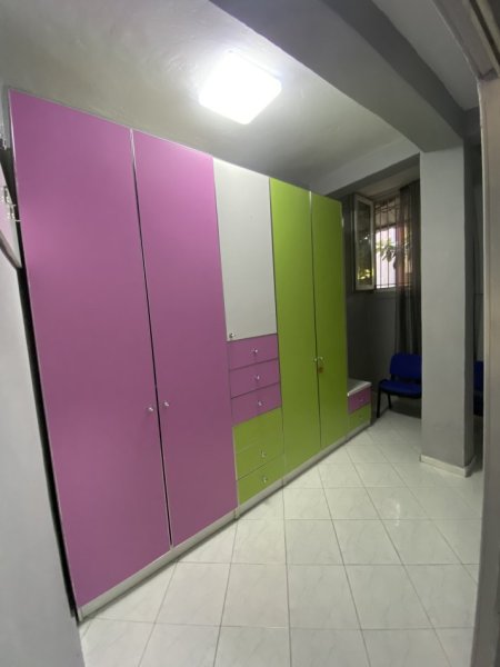 Tirane, shitet apartament 2+1 Kati 1, 83 m² 155.000 € (Prane AZHBR)