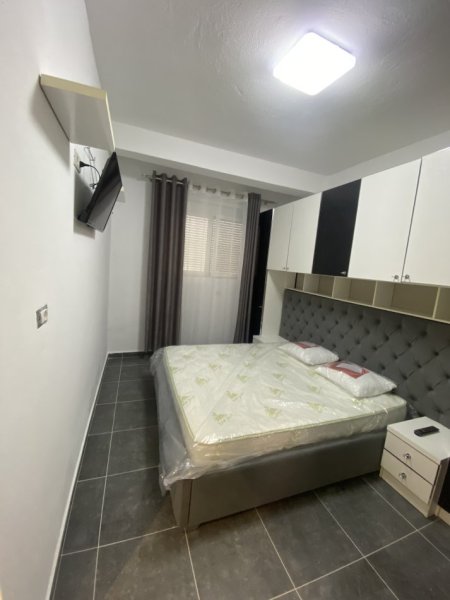Tirane, shitet apartament 2+1 Kati 1, 83 m² 155.000 € (Prane AZHBR)