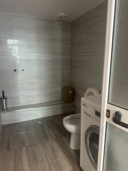 Tirane, shitet apartament 3+1 , 102 m² 140.000 € (QTU)
