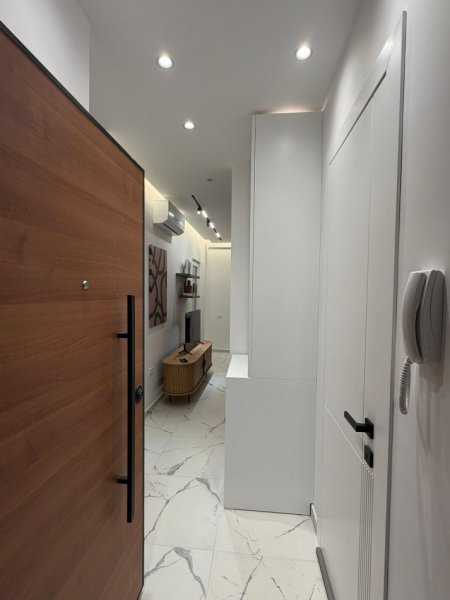 Tirane, jepet me qera apartament 1+1+Ballkon , 70 m² 780 € (Zogu i Zi)