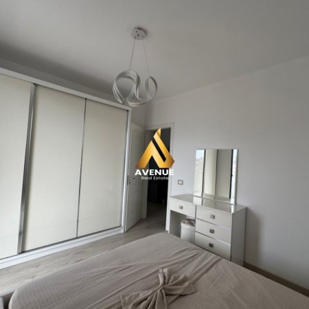 Tirane, jepet me qera apartament 1+1+Ballkon Kati 4, 70 m² 500 € (Rruga Sokrat Miho)