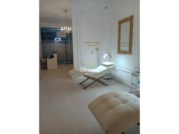 Tirane, jepet me qera apartament 1+1 Kati 2, 80 m² 700 € (Rruga e Kavajes)