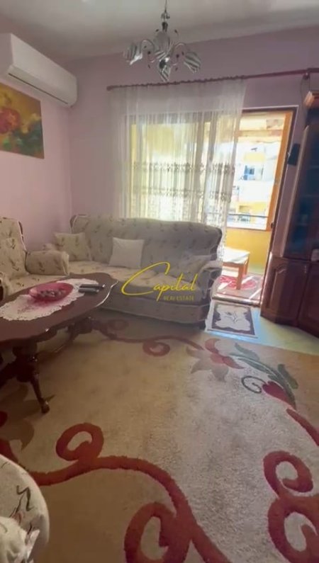 Tirane, jepet me qera apartament 2+1 Kati 7, 125 m² 350 € (MISTO MAME)