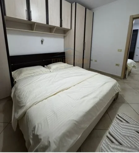Tirane, jepet me qera apartament 3+1 Kati 6, 87 m² 700 € (Rruga e Kavajes)