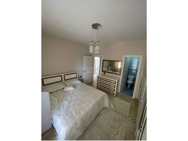 Tirane, jepet me qera apartament 1+1 Kati 3, 80 m² 500 € (Kompleksi Grand, ish Tregu Elektrik)