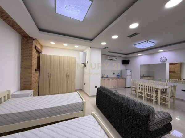 Tirane, jepet me qera apartament 1+1 Kati 1, 40 m² 300 € (Kodra e Priftit)