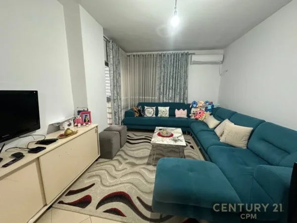 Tirane, shes apartament 1+1 Kati 5, 72 m² 85.000 € (Kamez)
