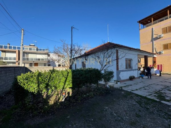 Tirane, shes truall , 495 m² 110.000 € (Shkozet)