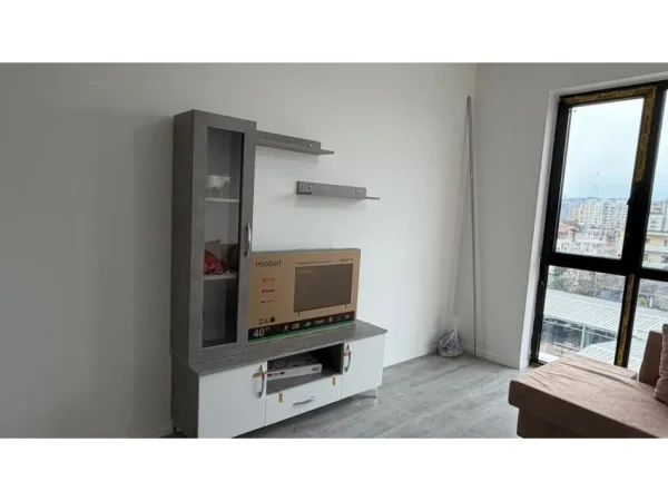 Tirane, jepet me qeraapartament 2+1 Kati 3, 98 m² (Sheshi Shqiponja)