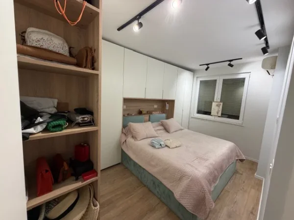 Tirane, jepet me qera apartament 1+1+Aneks Kati 2, 64 m² 750 € (stadiumi dinamo)