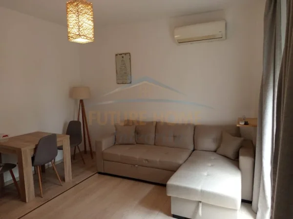 Tirane, jepet me qera garsonier 1+1 Kati 3, 35 m² 400 € (Kodra Diellit 2)