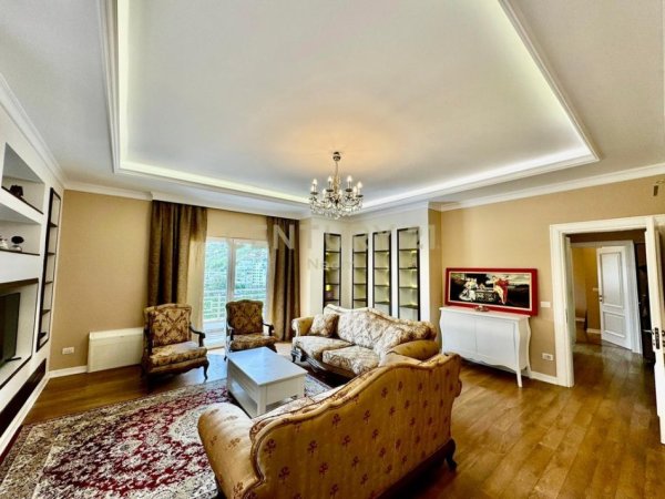 Tirane, jepet me qera apartament 2+1+Ballkon Kati 3, 115 m² 900 € (liqeni i thate hamdi garunja)