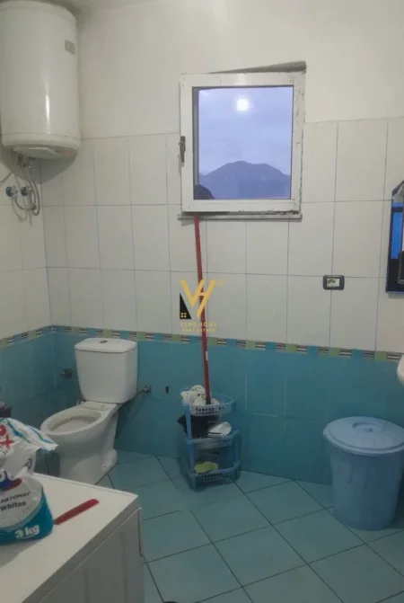 Tirane, shitet shtepi 1 Katshe Kati 0, 250 m² 203.000 € (SHKOZE)