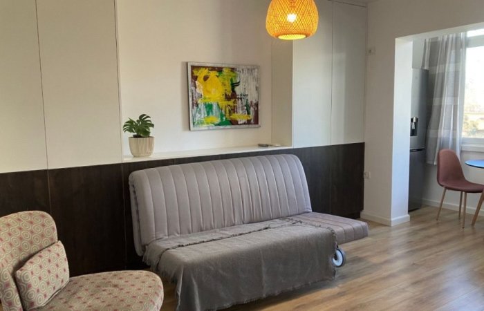 Tirane, jepet me qera garsonier Kati 4, 32 m² 500 € (QENDRA)
