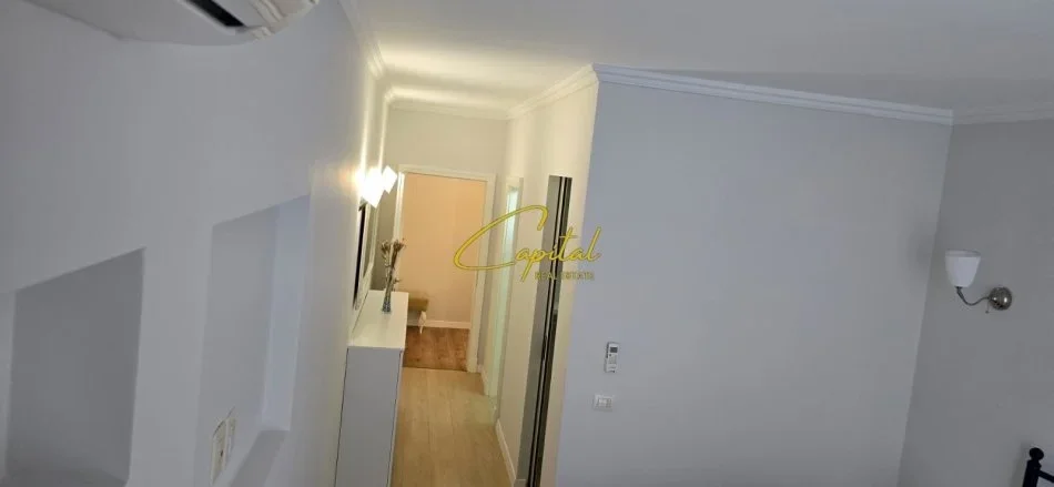 Tirane, jepet me qera apartament 3+1 Kati 1, 120 m² 1.000 € (KODRA E DIELLIT)