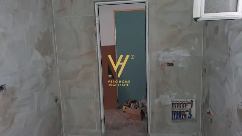 Tirane, jepet me qera garsonier Kati 0, 25 m² 500 € (QENDER)