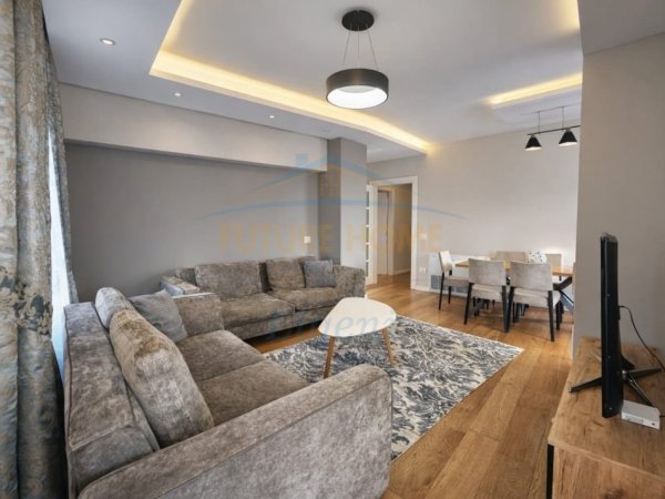 Tirane, jepet me qera apartament 2+1 Kati 8, 108 m² 1.350 € (Myslym Syri)