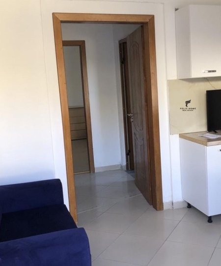 Tirane, jepet me qera apartament 1+1 Kati 2, 80 m² 450 € (VASIL)
