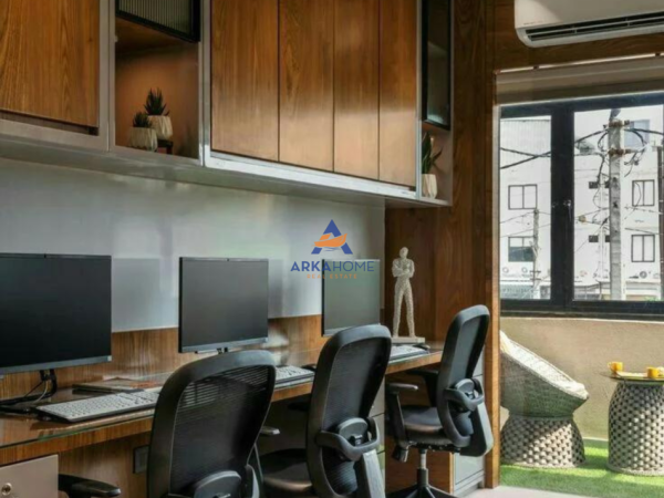 Tirane, jepet me qera zyre Kati 2, 30 m² 520 € 