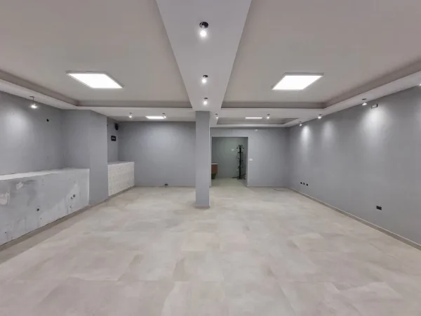 Tirane, shitet Kati -1, 74 m² 130.000 € (hoxha tahsim)