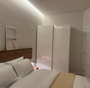 Tirane, shitet apartament 1+1 Kati 2, 70 m² 159.650 € (Rruga Don Bosko)