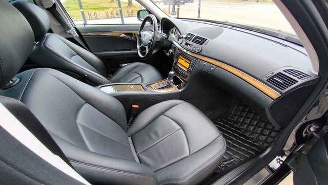 Tirane, shes makine E 300 4 Matic 2009 Benzin+Gaz, e zeze automatik Klima 8.900 €