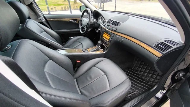 Tirane, shes makine E 300 4 Matic 2009 Benzin+Gaz, e zeze automatik Klima 8.900 €