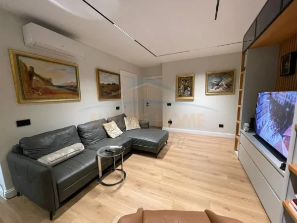 Tirane, jepet me qera apartament 2+1+Ballkon Kati 4, 100 m² 1.500 € (Shallvaret)