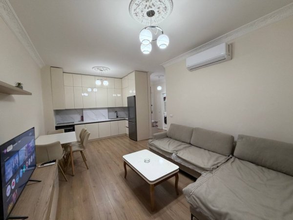 Tirane, jepet me qera apartament 2+1 Kati 2, 105 m² 800 € (Porcelani)
