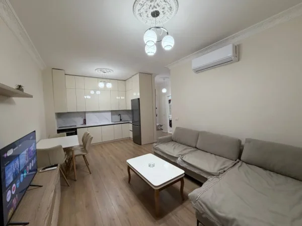 Tirane, jepet me qera apartament 2+1 Kati 2, 105 m² 800 € (Porcelani)