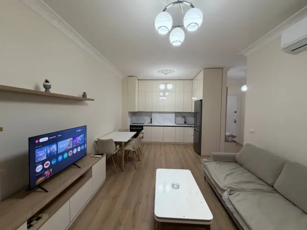 Tirane, jepet me qera apartament 2+1 Kati 2, 105 m² 800 € (Porcelani)