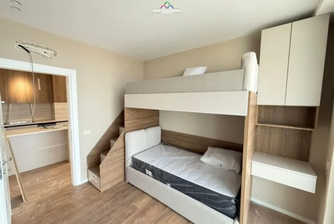 Tirane, jepet me qera apartament 2+1 Kati 9, 104 m² 1.400 € (Rruga Mine Peza)