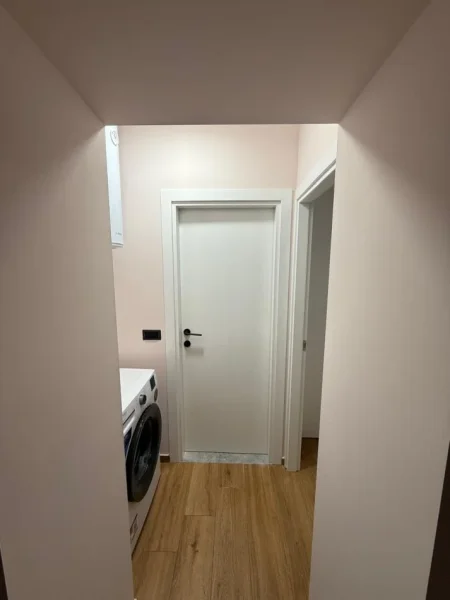 Vlore, jepet me qera apartament 1+1 Kati 1, 60 m² 370 € (prane shkolles 9vjecare ismail qemali vlore)