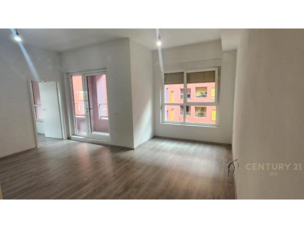 Tirane, shitet apartament 1+1 Kati 6, 70 m² 110.000 € 