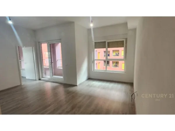 Tirane, shitet apartament 1+1 Kati 6, 70 m² 110.000 € 