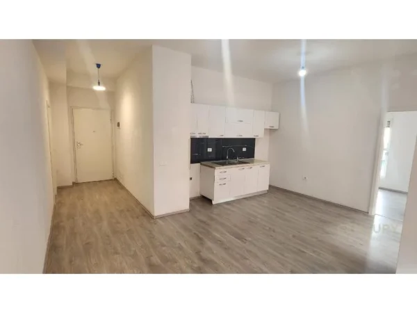 Tirane, shitet apartament 1+1 Kati 6, 70 m² 110.000 € 