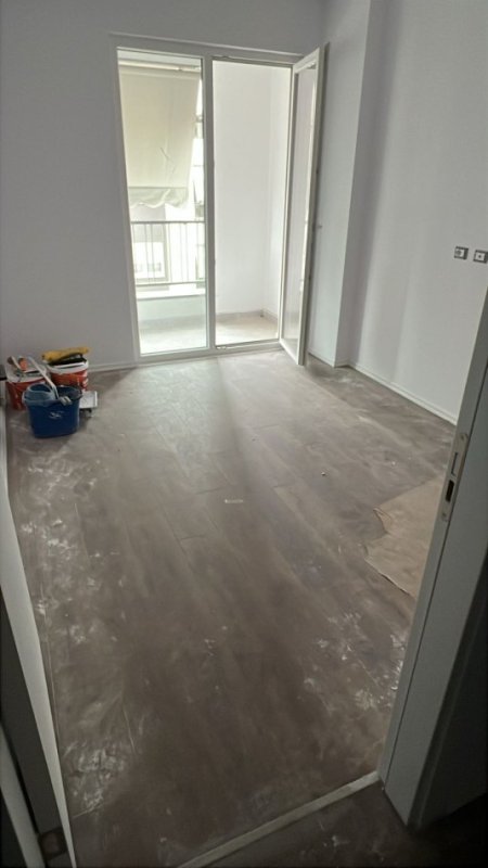 Tirane, jepet me qera apartament 3+1 , 100 m² 400 € (5 maji)