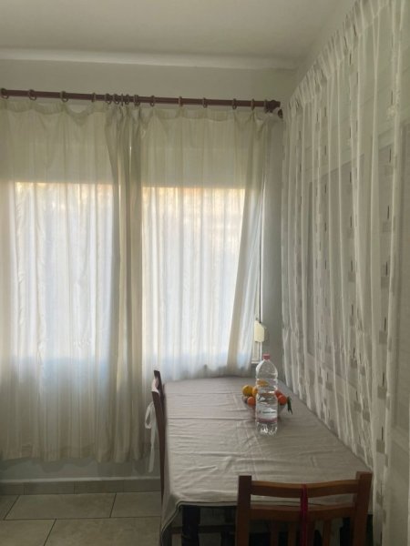 Tirane, jepet me qera apartament 1+1 Kati 2, 75 m² 400 €