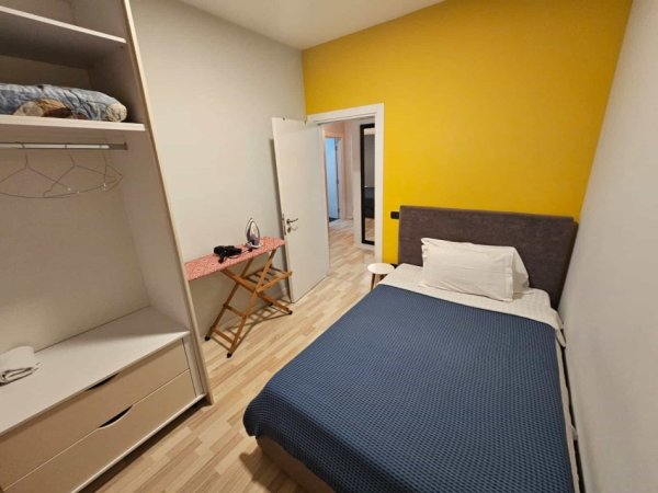 Tirane, jepet me qera apartament 2+1 Kati 5, 88 m² 1.500 € (Rruga Kajo Karafili)