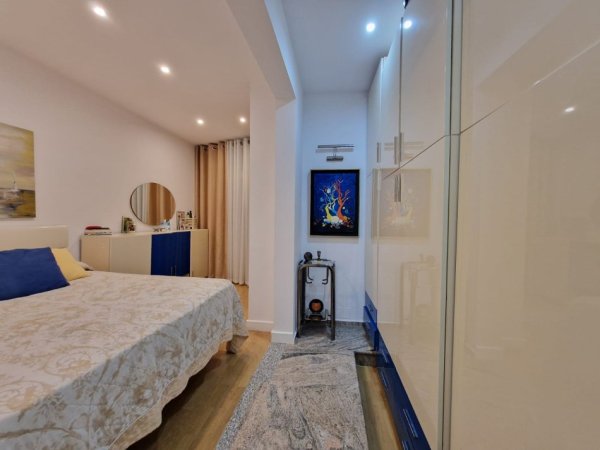 Tirane, shitet nga Pronari, pa-komision apartament 2+1+Aneks+Ballkon Kati 8, 125 m² 350.000 € (Rruga Prokop Myzeqari)