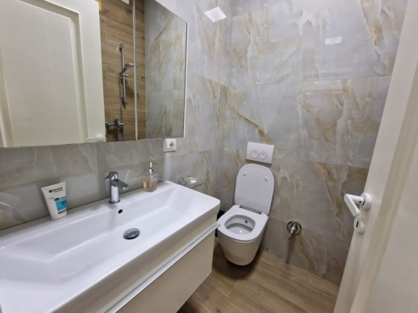 Tirane, shitet nga Pronari, pa-komision apartament 2+1+Aneks+Ballkon Kati 8, 125 m² 350.000 € (Rruga Prokop Myzeqari)