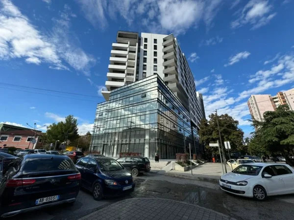 Elbasan, shitet ambjent biznesi Kati 2, 500 m² 499.000 € (ne qender te Elbasanit.)