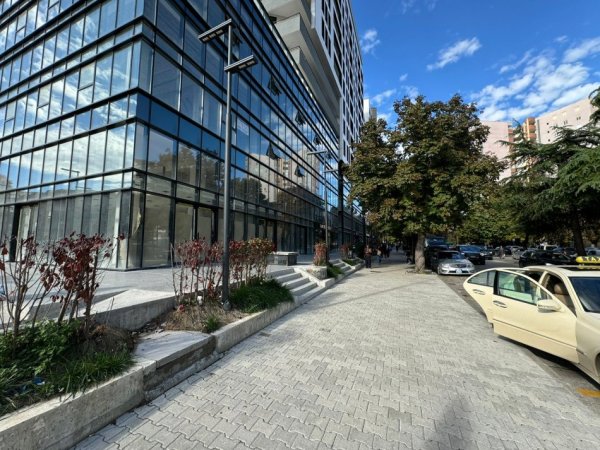 Elbasan, shitet ambjent biznesi Kati 2, 500 m² 499.000 € (ne qender te Elbasanit.)