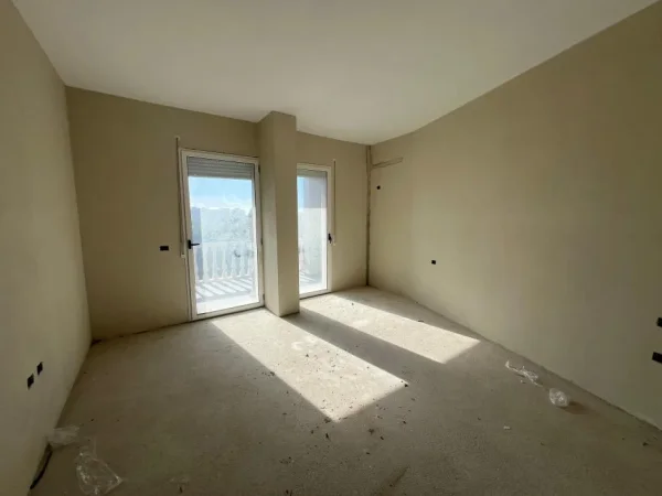 Tirane, shitet apartament 2+1 Kati 6, 102 m² 112.400 € (PASKUQAN)