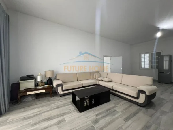 Tirane, jepet me qera apartament 4+1+Ballkon Kati 4, 250 m² 1.500 € (Paskuqan)