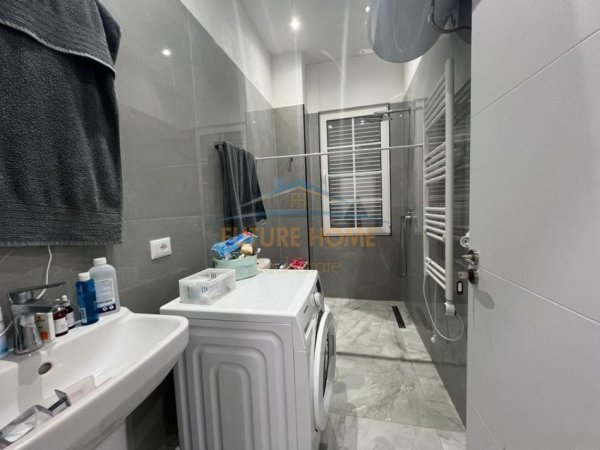 Tirane, jepet me qera apartament 4+1+Ballkon Kati 4, 250 m² 1.500 € (Paskuqan)